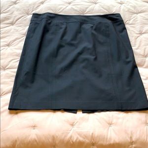 16P black pencil skirt